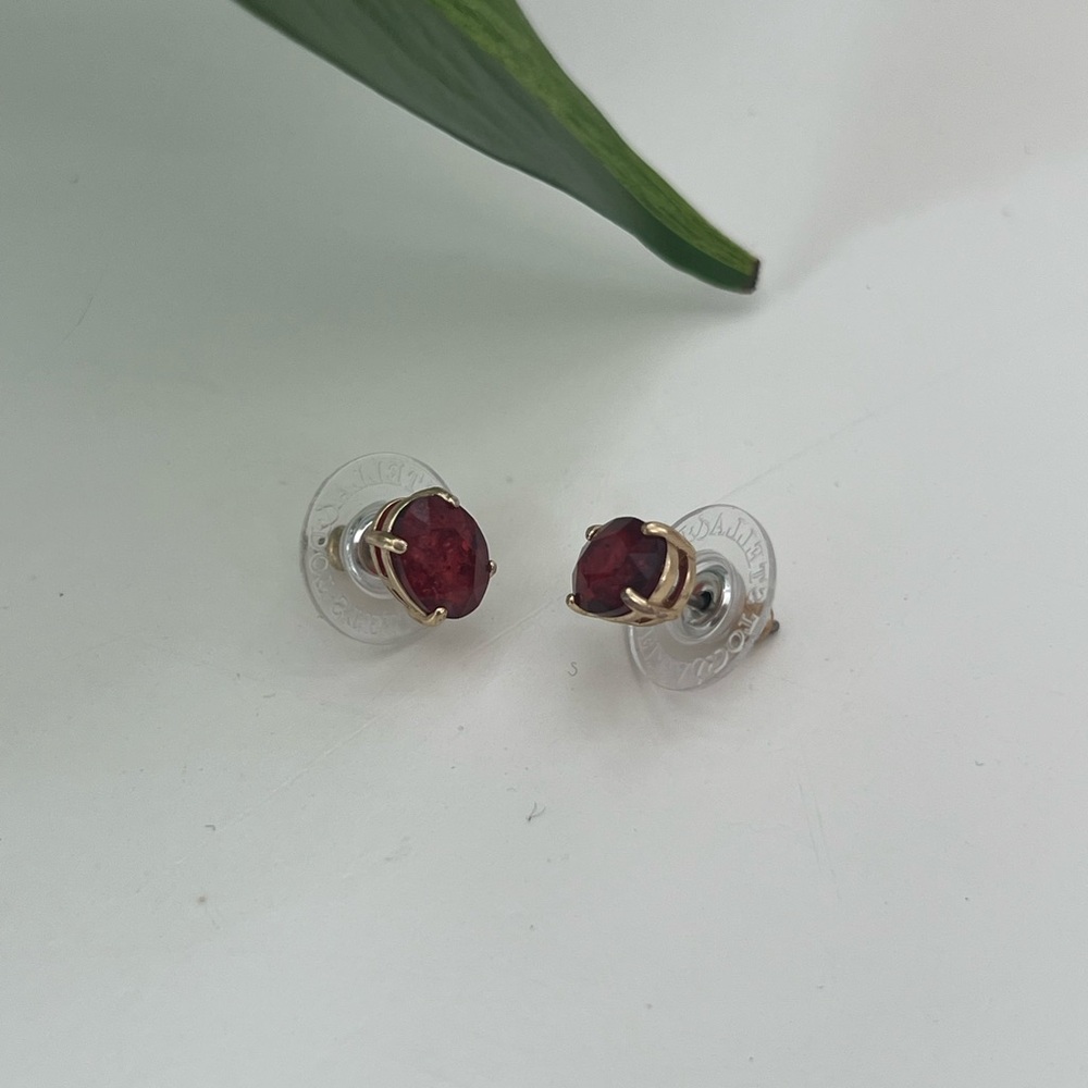 New Stella & Dot Ruby Red Stud Earrings - Picture 9 of 12